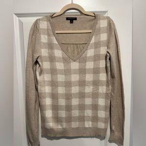 Banana republic size Medium V-neck sweater.